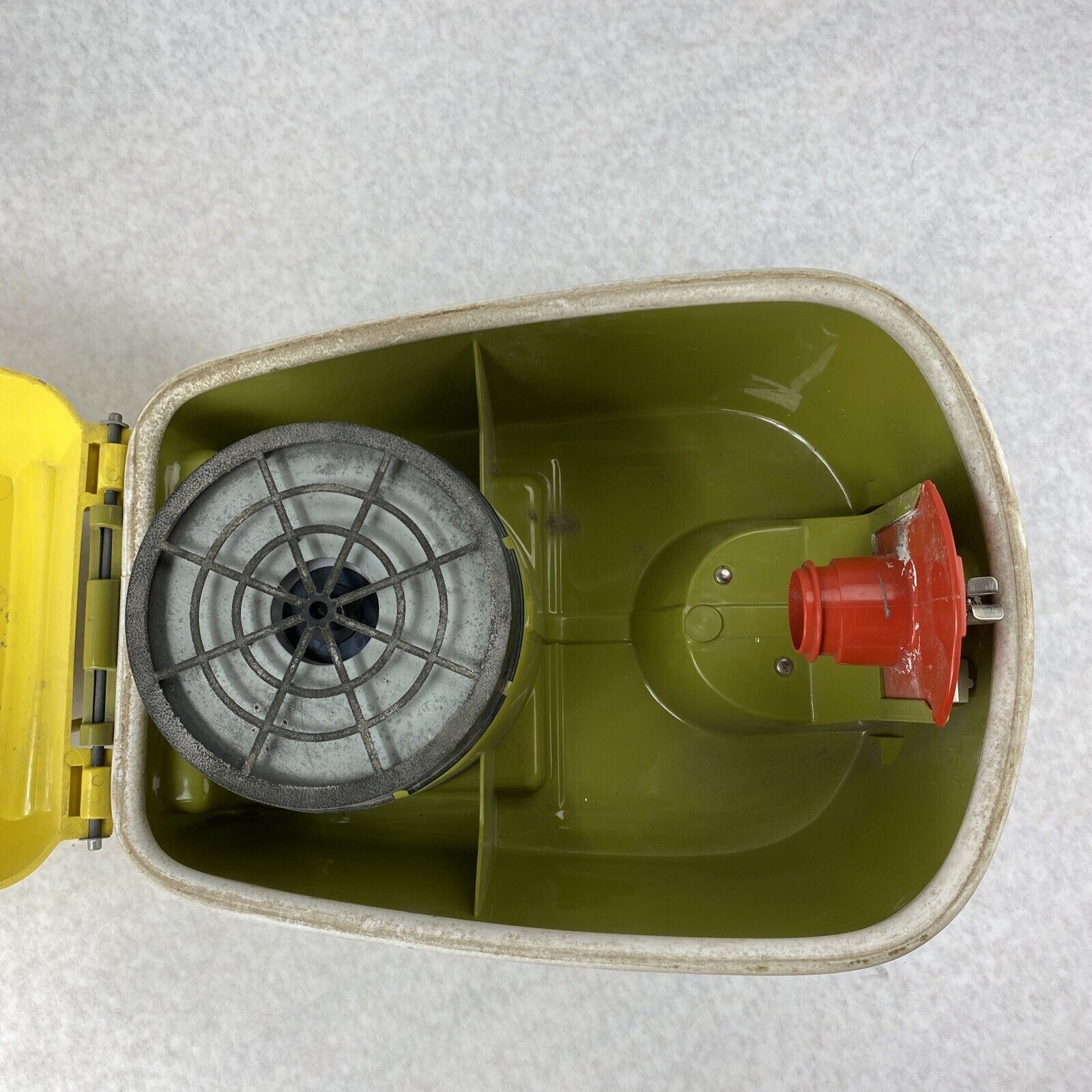 Vintage Kenmore 2627 Canister Vacuum Cleaner Motor 116 w/ Vacuum Hose Yellow