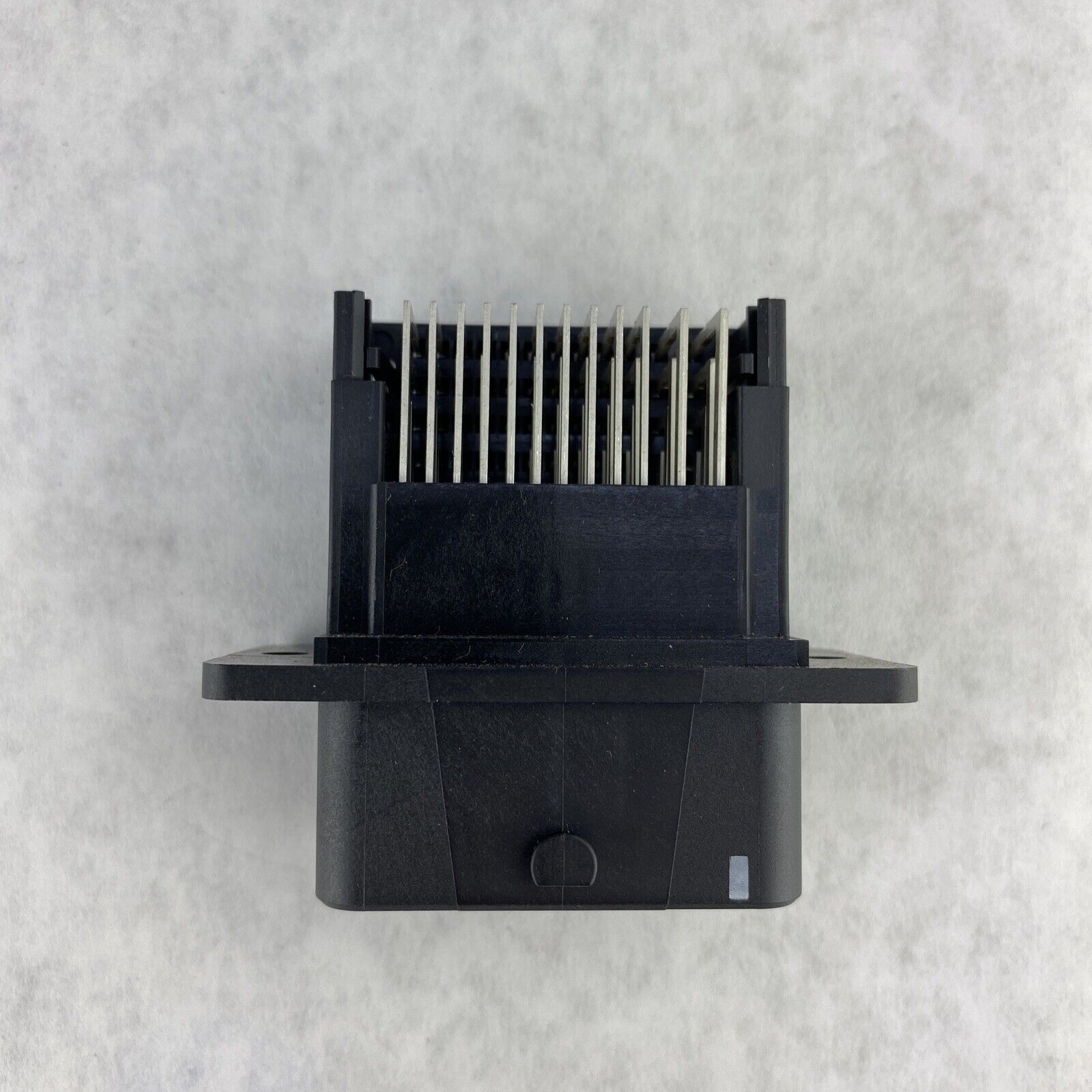 Molex 36638-0002 CMC HDR Split Peg Connector