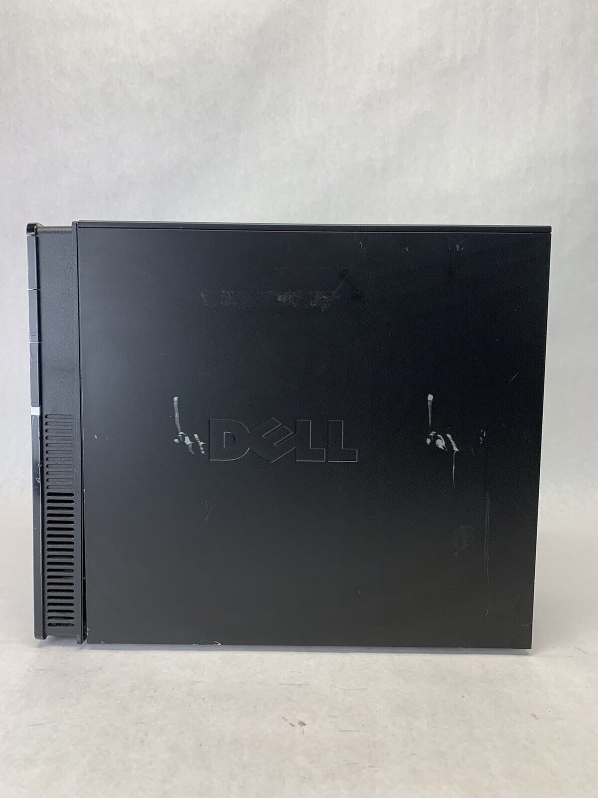 Dell Vostro 220 MT Intel Core 2 Quad Q8300 2.5GHz 4GB RAM No HDD No OS