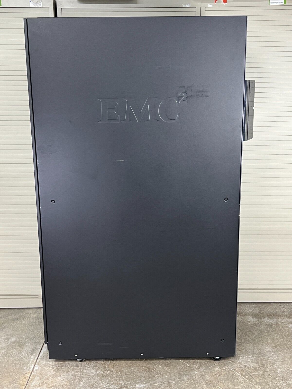 EMC 2 Isilon Server Rack 40U w/ Carling Technologies L0295 PDU 44"Lx24"Wx75"H