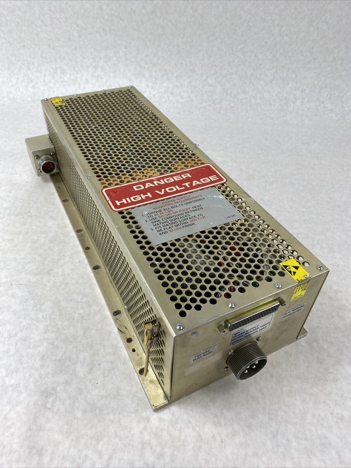 MCL D10975-021 Industrial Power Supply 120 VAC Flat Base 4pin to 7pin Bulkheads