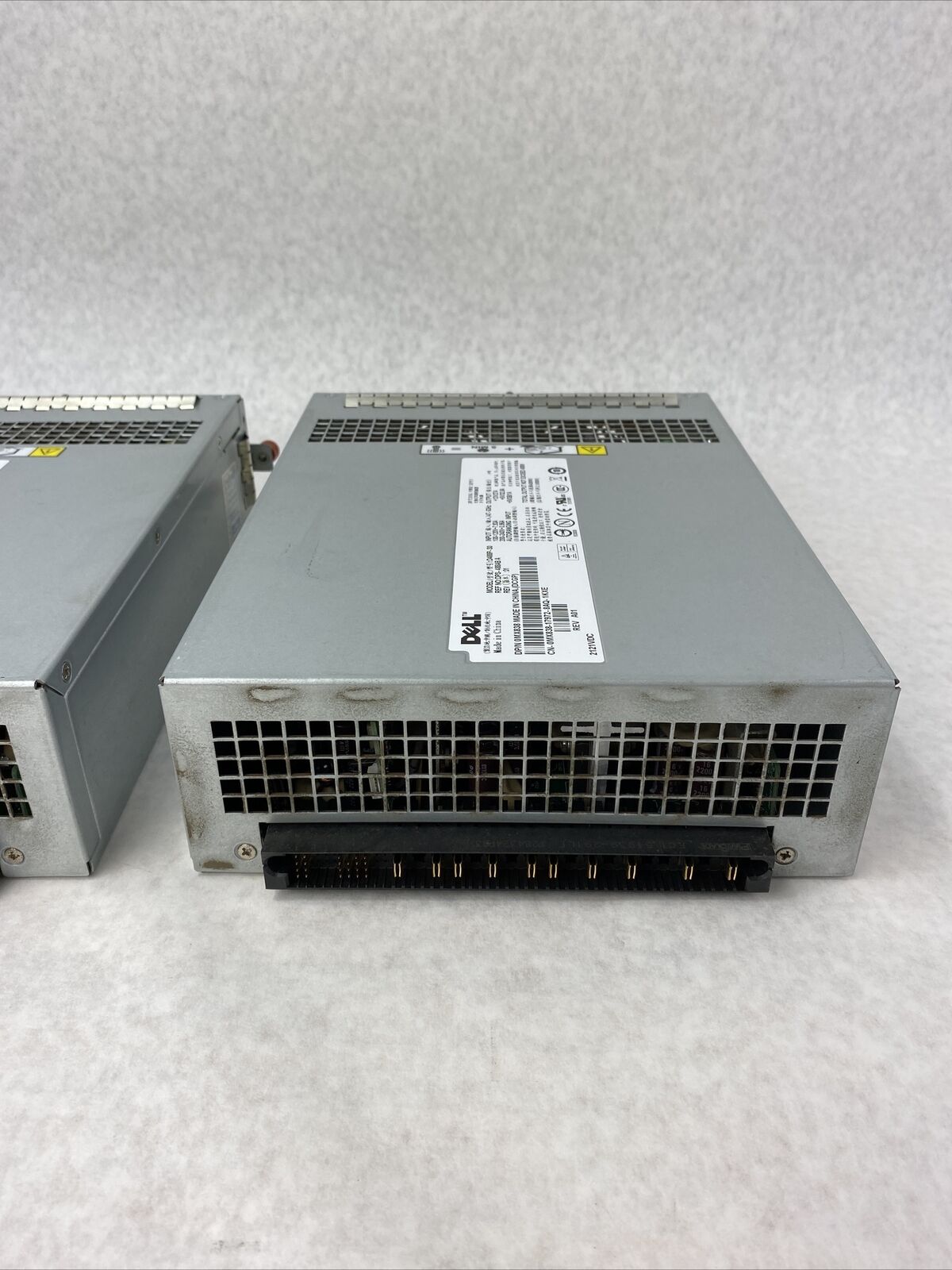 Lot of 2 Dell D488P-S0 Switching Power Supply Max 488W 12V 27A MX838