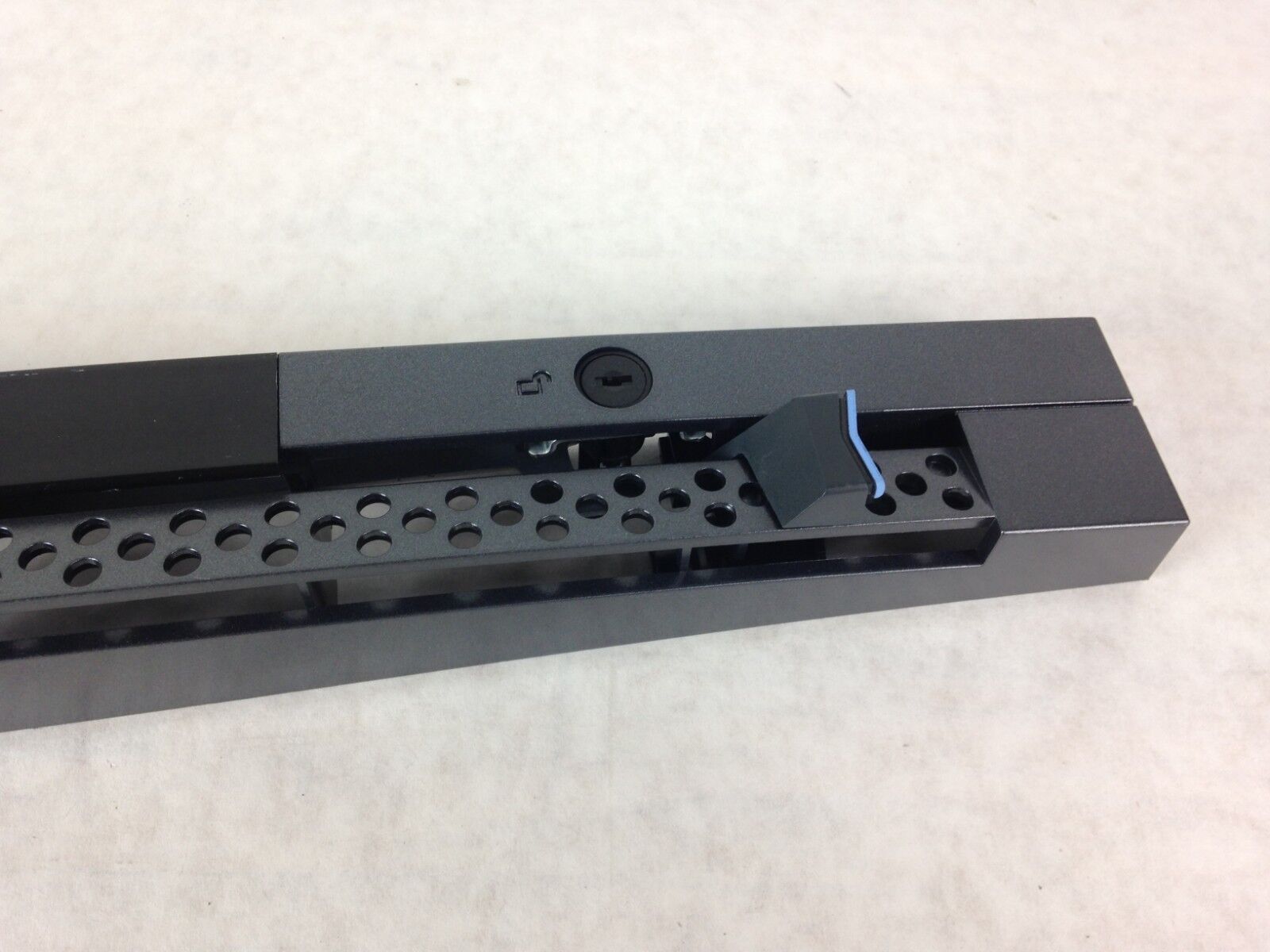 EMC 100-563-345 1U Bezel Gen 2 RECOVERPOINT Server Face Plate