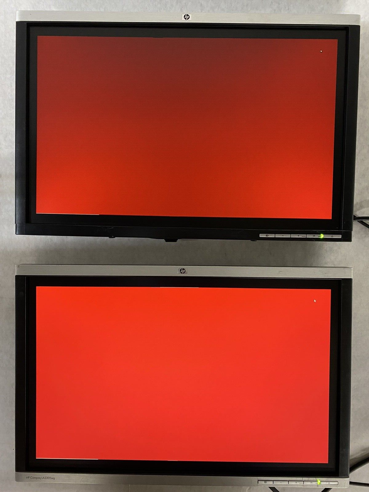 Lot of 2 HP Compaq LA2205WG 22" 1680x1050 DVI-D VGA TFT Monitors noSTAND Grade C