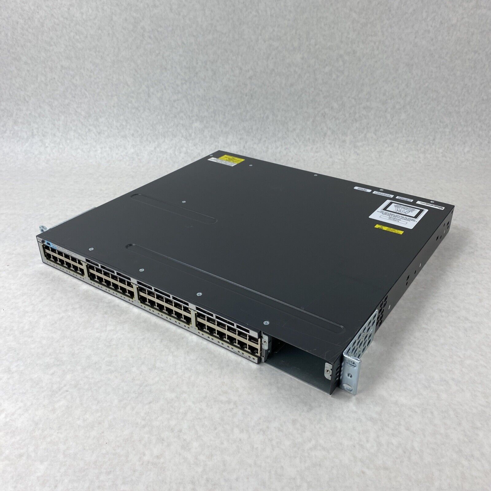 CISCO WS-C3750X-48P-L 寒い V04 初期化済み