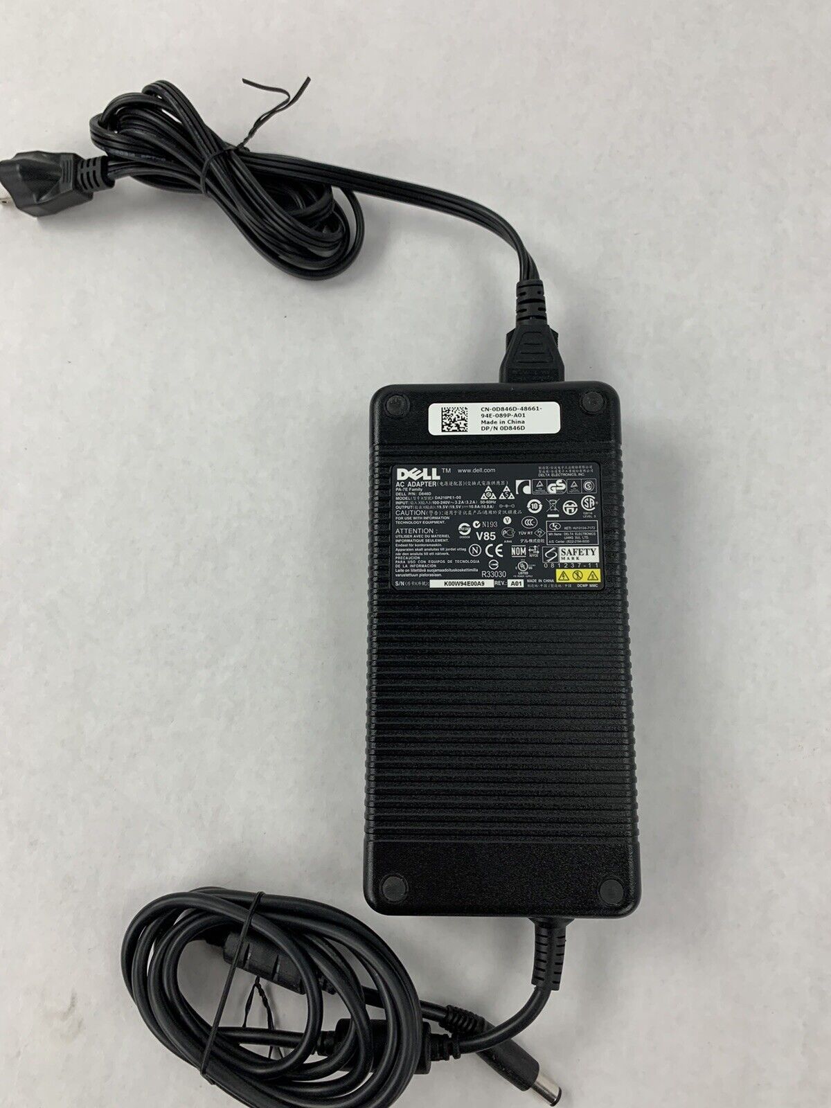 OEM DELL 0D846D 210W AC Adapter 19.5V 10.8A PA-7E DA210PE1-00